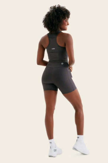 SHORTS DE COMPRESSÃO COM MULTIBOLSOS La vie grafite