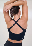 CONJUNTO TOP E BERMUDA ESSENTIAL RUN Preto