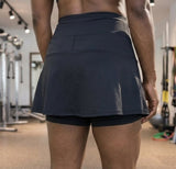 SHORTS SAIA EM POLIAMIDA E LYCRA E TECIDO CANELADO COM BOLSOS LATERAIS PATIMODAFITNESS Preto